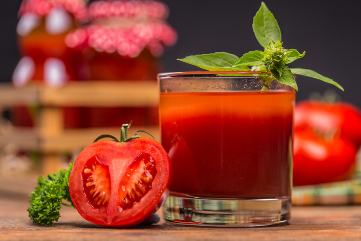 Sok od paradajza: Doktor objašanjava zašto ga je važno piti pre proleća