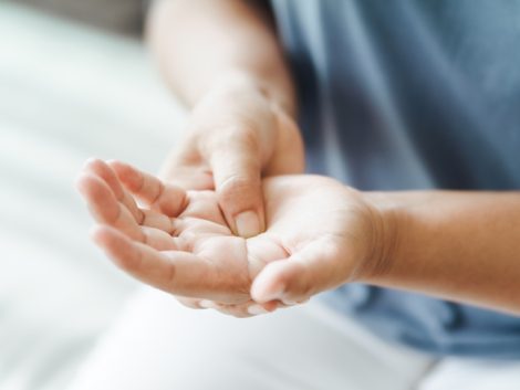 Oticanje ruku: Zbog čega se javlja i na koja oboljenja mogu da ukazuju ovi simptomi